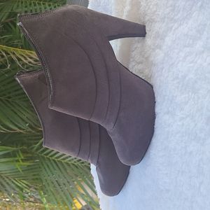 Ankle booties
